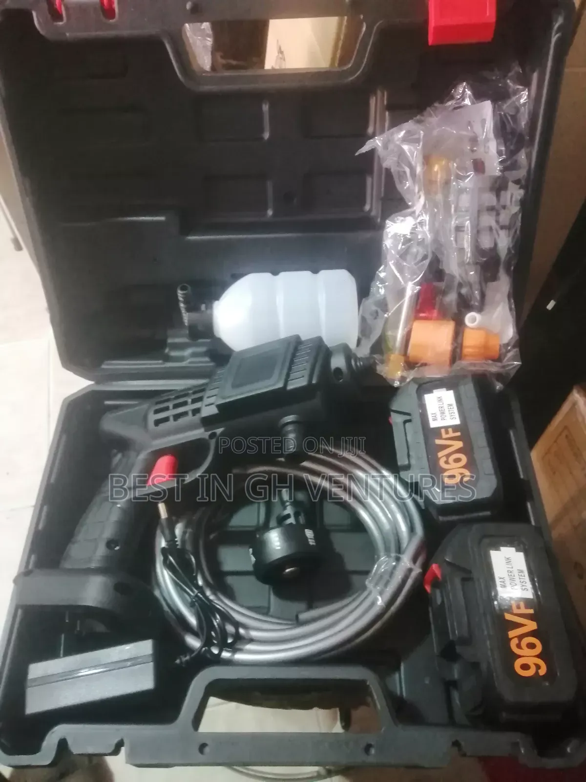 High Pressure Washer With 6 in 1 Nozzle (2 Batteries 96v)
