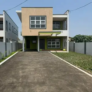 4bdrm House in Lakeside Estate for sale