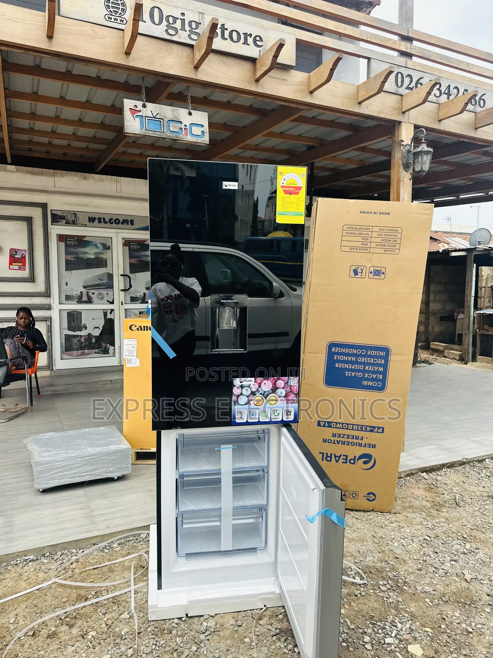 Amazing Deal on Pf-433 Double Door Fridge Black