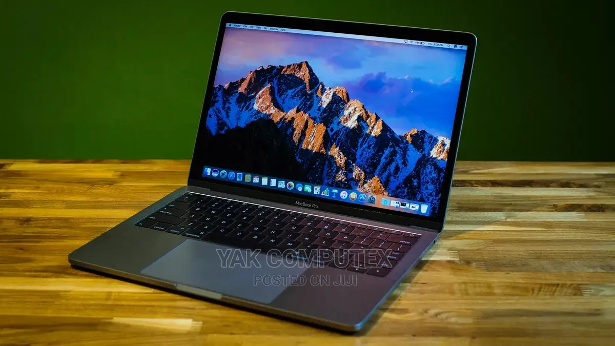 Laptop Apple MacBook Pro 8GB Intel Core I5 SSD 128GB
