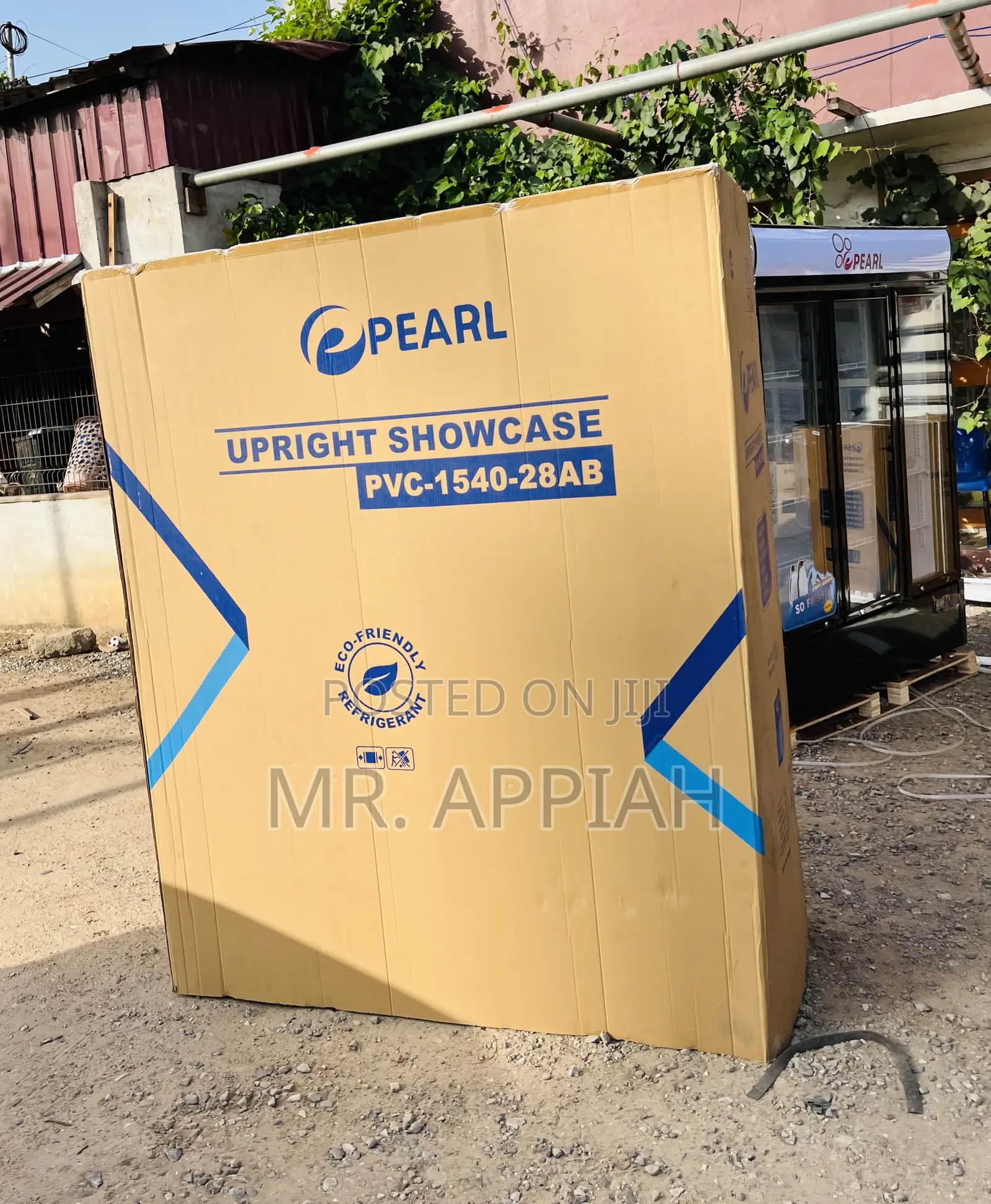 Convenient Pearl 3 Door Beverages Cooler 