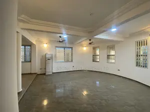 7bdrm House in Adjiringanor, Otano for rent