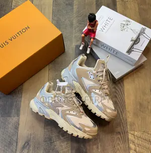 Original Louis Vuitton Runner in Colours