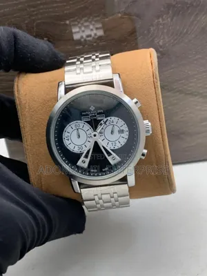 Elegant Patek Philippe Geneva Chain Watch
