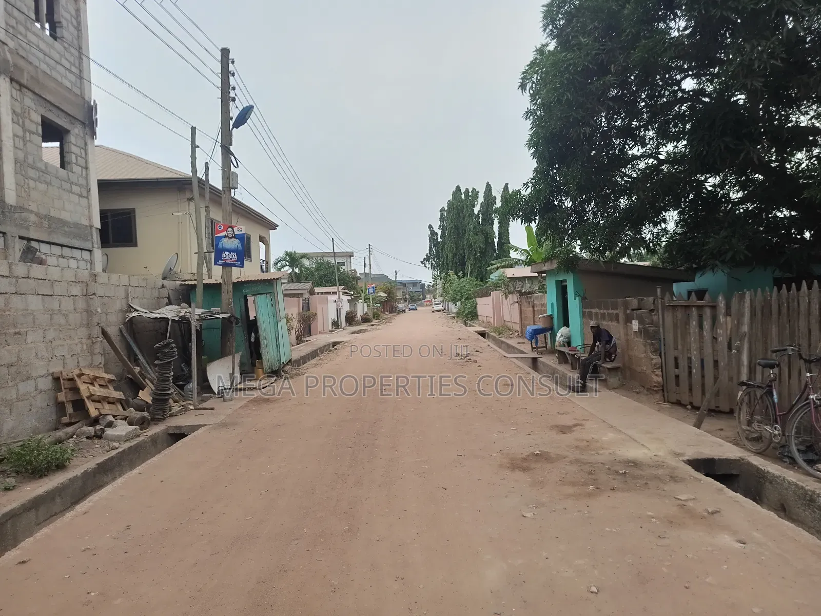One Plot of Land for Sale in Lapaz Main