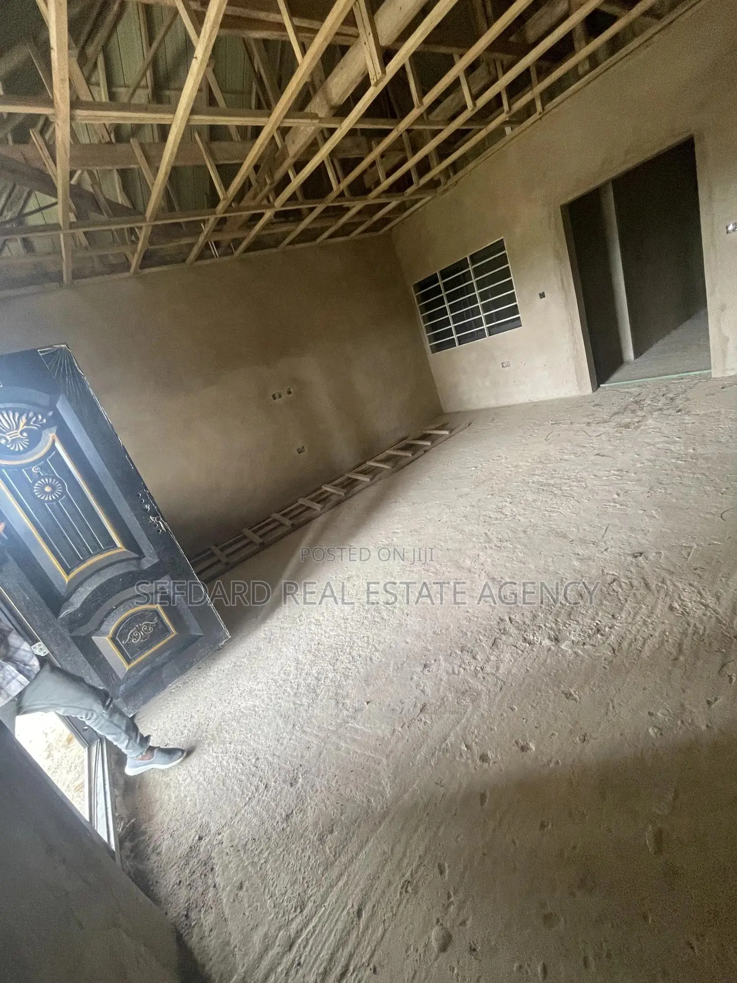 3 Bedroom Uncompleted House For Sale.