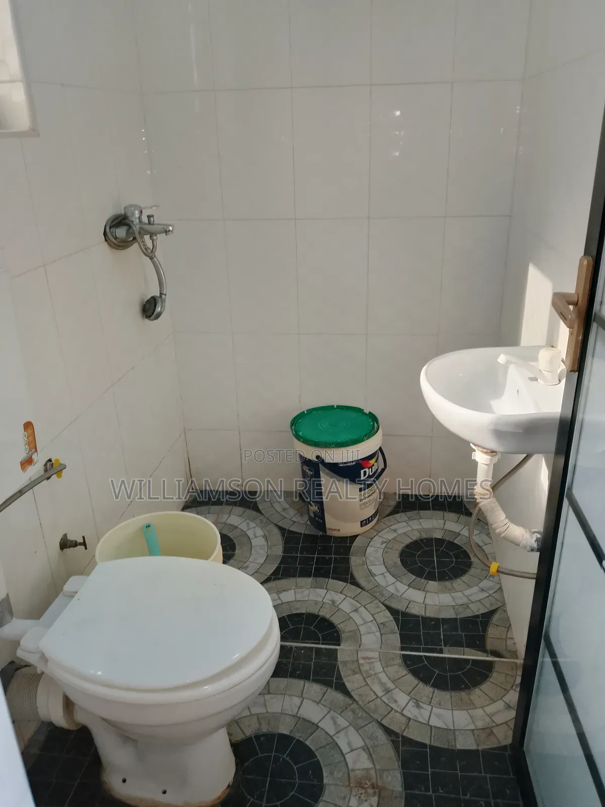 1bdrm Apartment in Hfc Estate Area, Spintex for rent