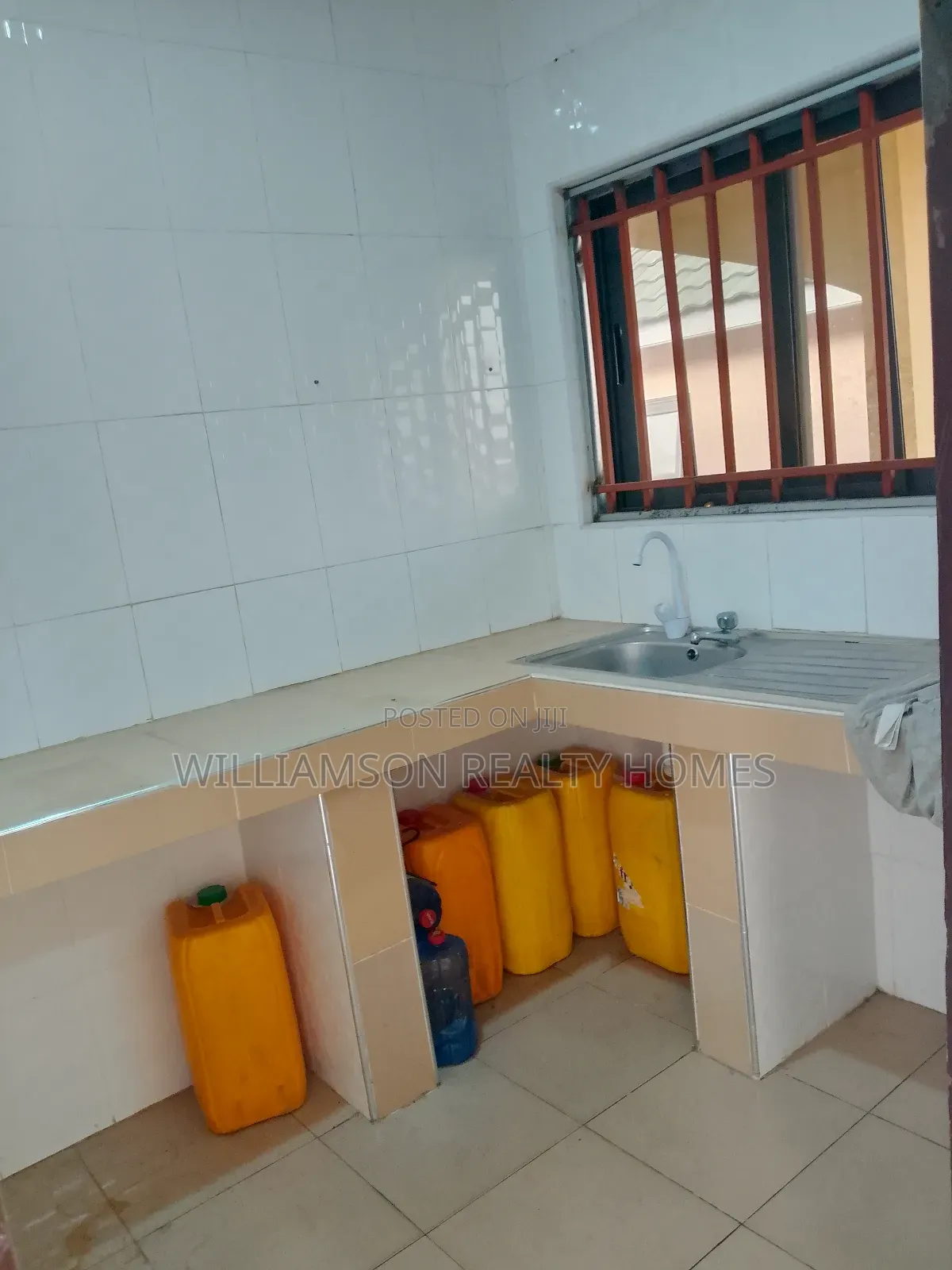 1bdrm Apartment in Hfc Estate Area, Spintex for rent
