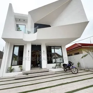 4bdrm House in Seekers Realty, Adenta for sale