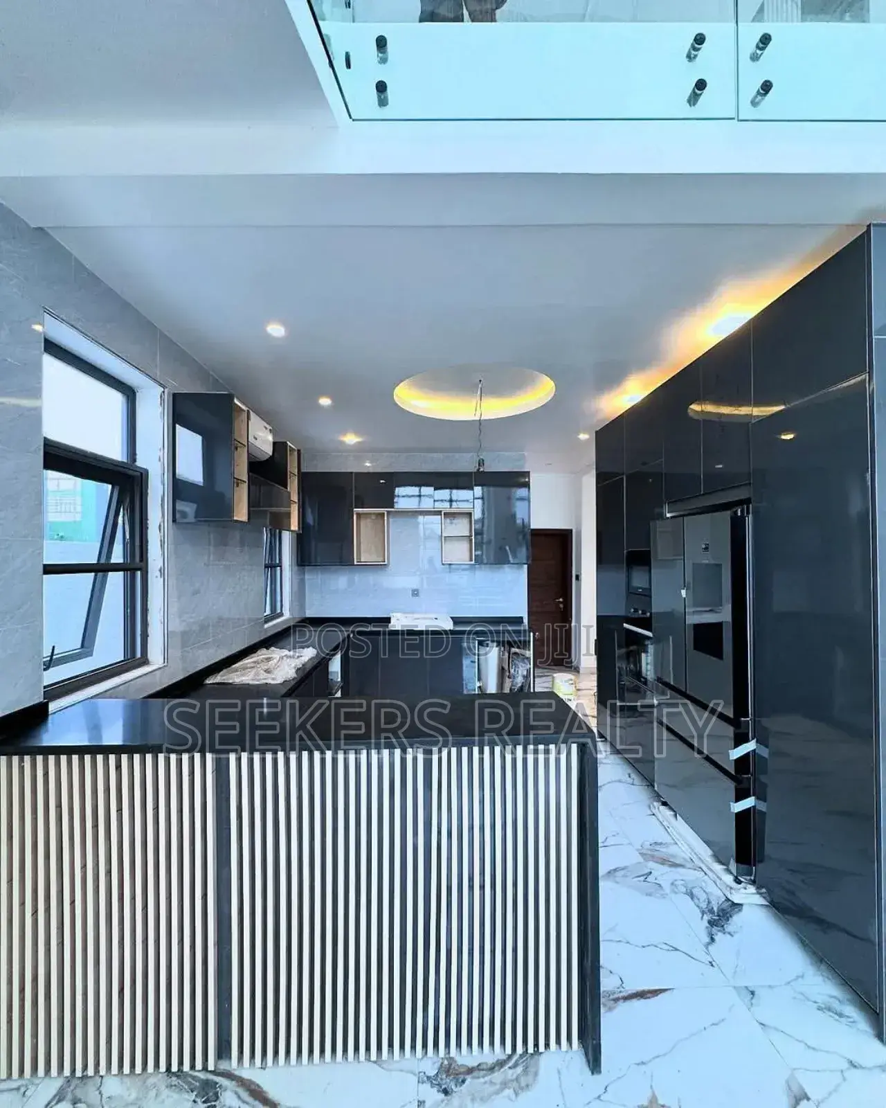 5bdrm House in Seekers Realty, Adenta for sale