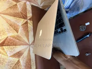 Laptop Apple MacBook 2014 8GB Intel Core I5 SSD 512GB