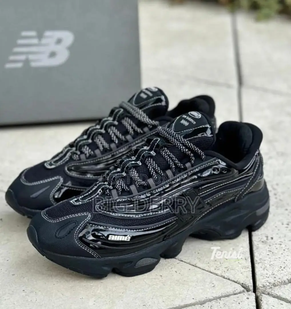 New Balance 1000 Black
