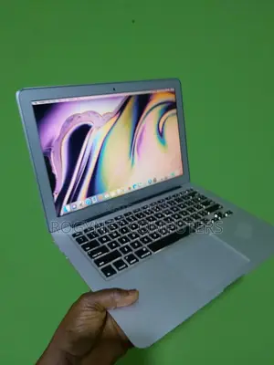Laptop Apple MacBook Air 2012 8GB Intel Core i7 SSD 512GB
