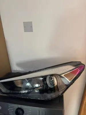 Hyundai Tucson 2017 Headlights