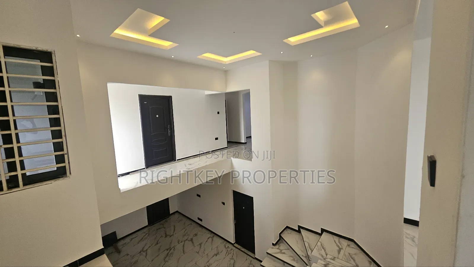 5bdrm Duplex in Rightkey, Kumasi Metropolitan for sale