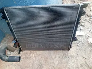Toyota Land Cruiser Radiator Tank/Water Tank