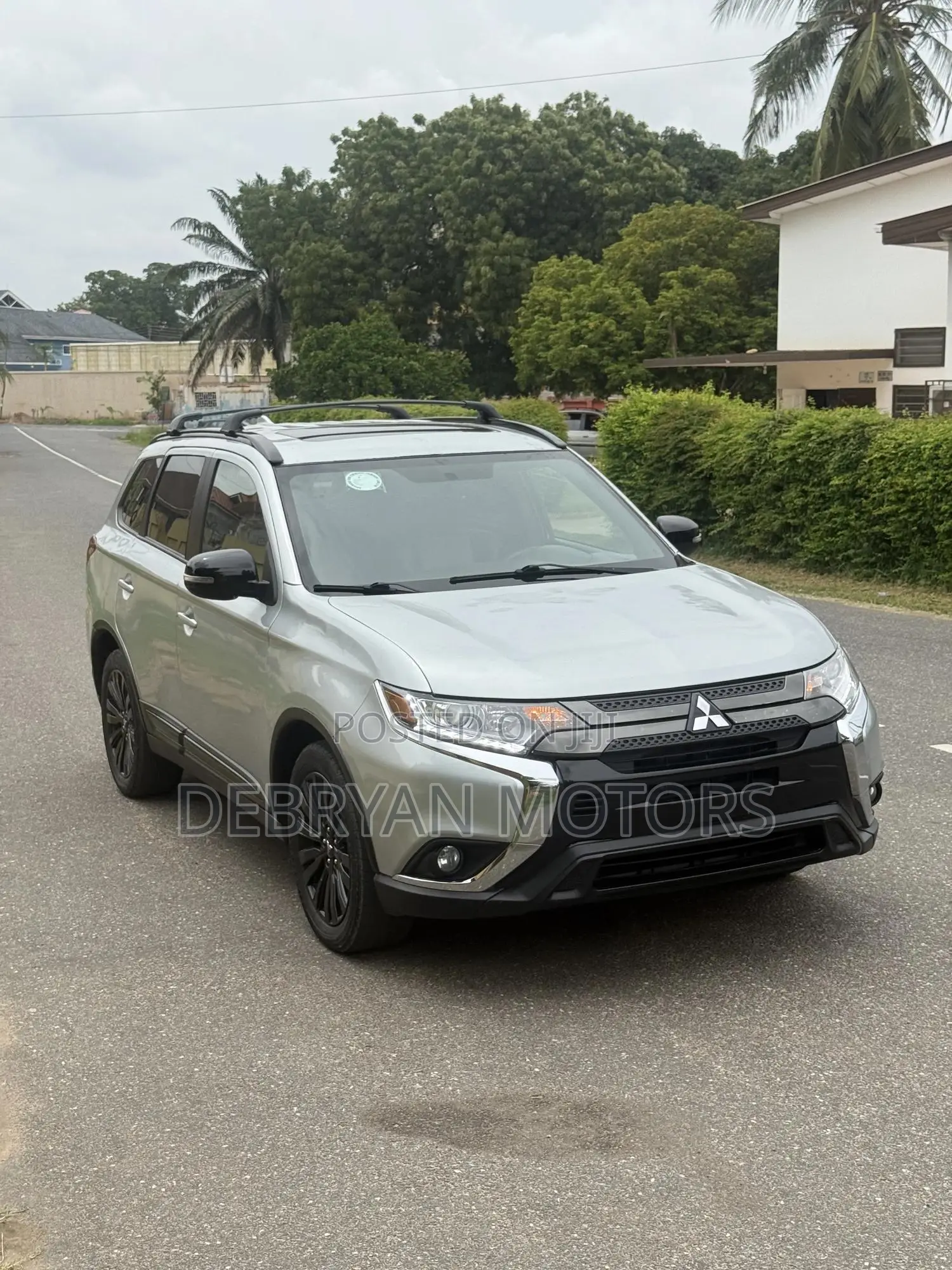 Mitsubishi Outlander SEL FWD 2020 Silver