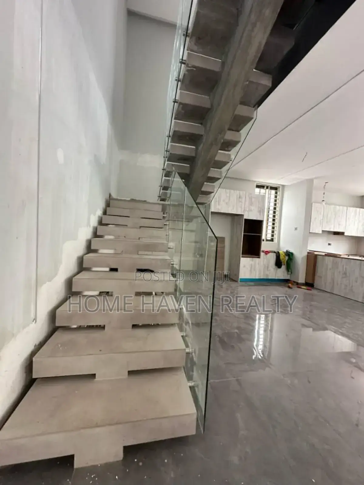 4bdrm House in East Airport, Tseaddo for sale