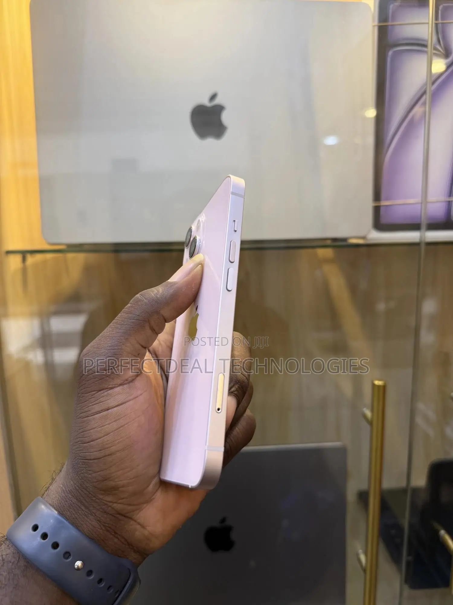 New Apple iPhone 13 128 GB Pink