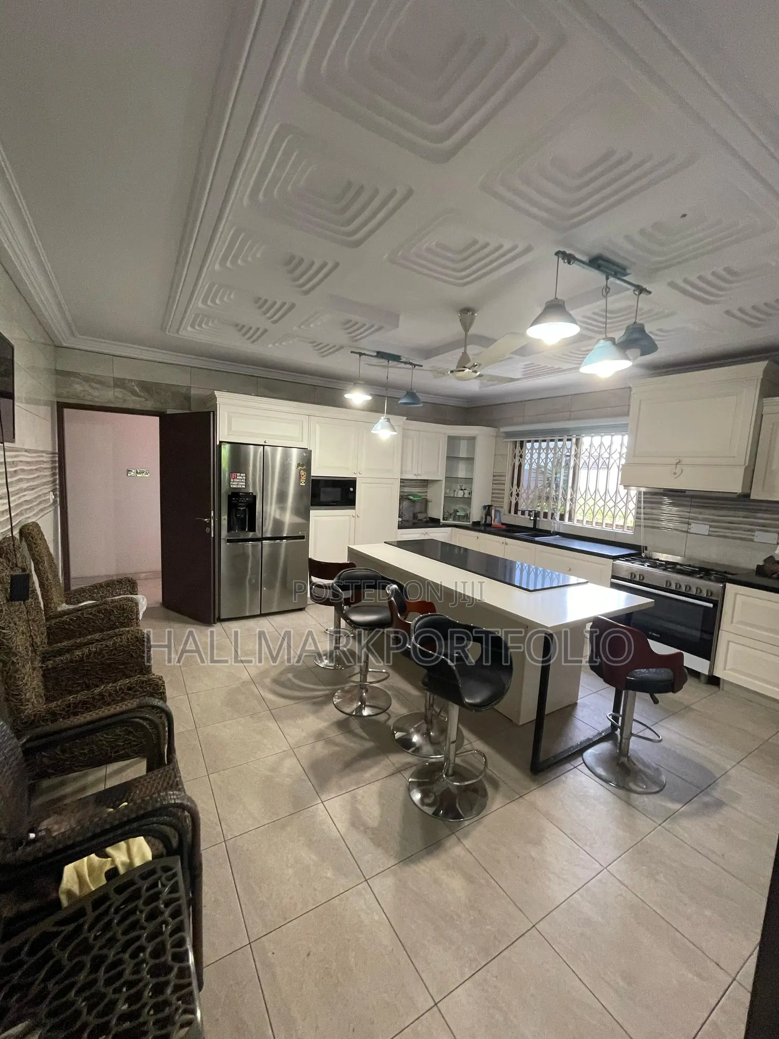 Furnished 4bdrm House in East Airport, Accra Metropolitan for sale