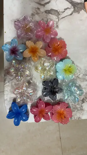 Flower Hair Claw Clips