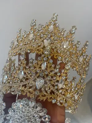 Crown/Tiara