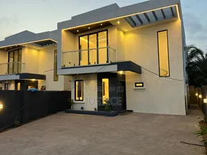 3bdrm Duplex in Zoomlion West, East Legon for sale