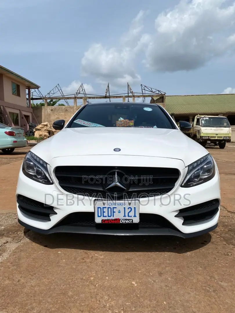 Mercedes-Benz C300 Sport 4Matic Sedan AWD (2.0L 4cyl 7A) 2017 White