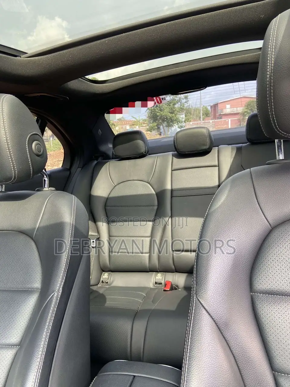 Mercedes-Benz C300 Sport 4Matic Sedan AWD (2.0L 4cyl 7A) 2017 White