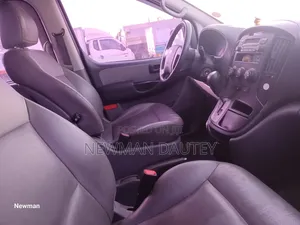 Hyundai Starex 2014 Grey