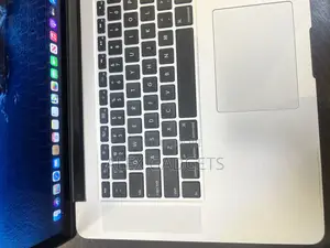 Laptop Apple MacBook Pro 16GB Intel Core I7 SSD 256GB
