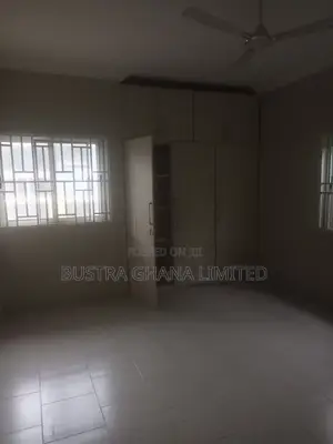 3bdrm House in Tema Community 25 for sale