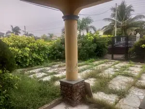 3bdrm House in Tema Community 25 for sale