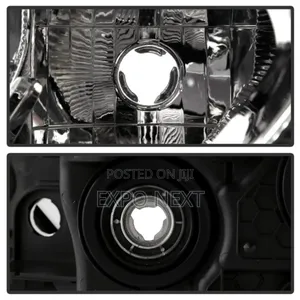 2017-2020 Nissan Kicks Headlight Headlamp