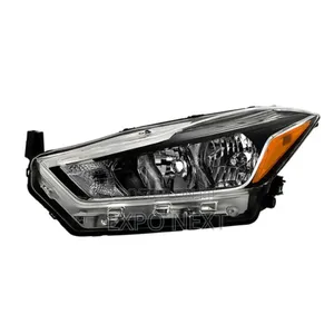 2017-2020 Nissan Kicks Headlight Headlamp