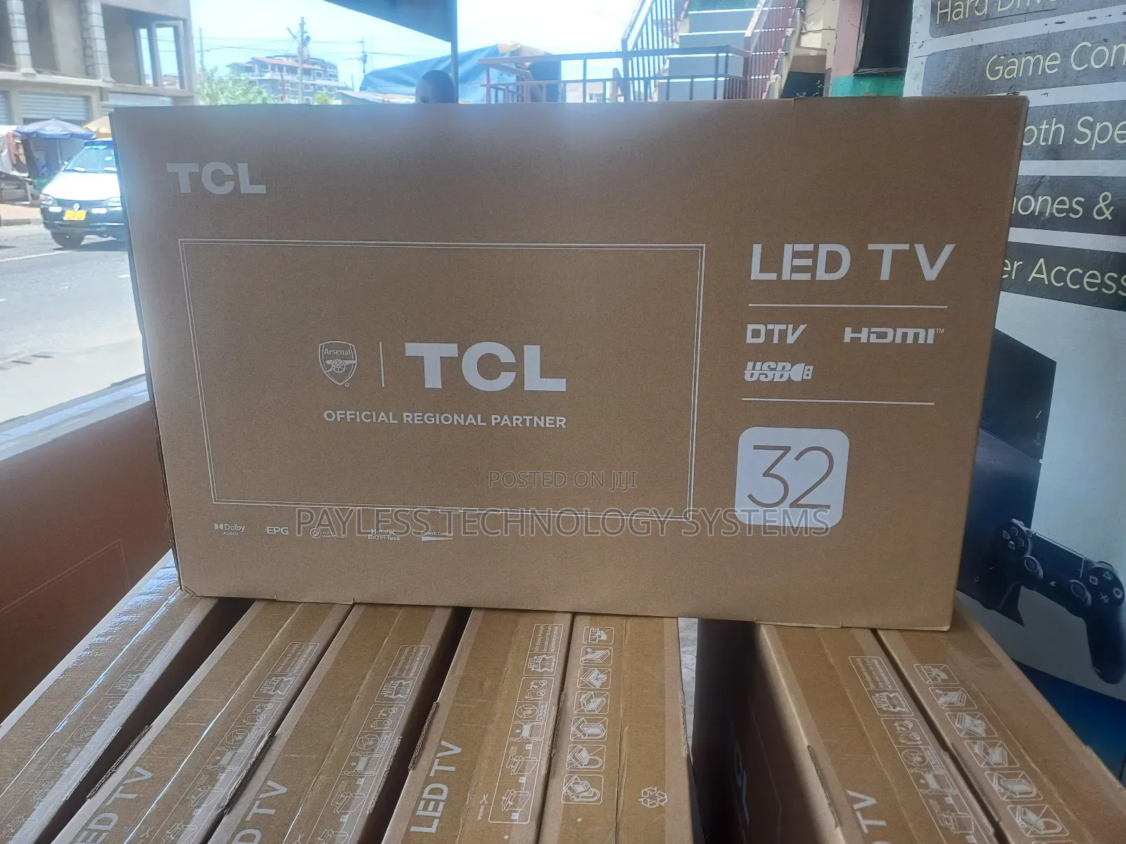 TCL 32 Inches Digital Satellite Televisions