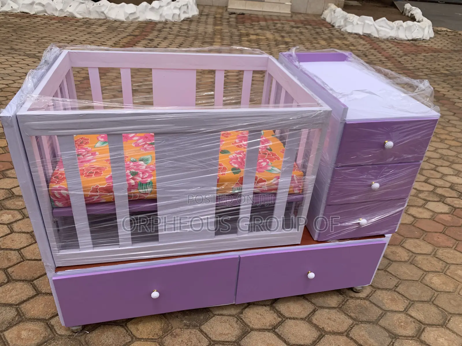 3 in 1 Convertible Baby’S Cot
