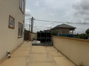 4bdrm House in Achimota Mile 7 for rent