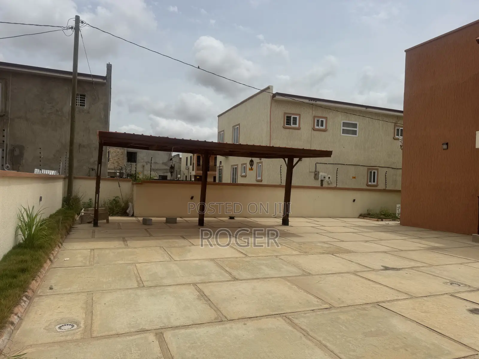 4bdrm House in Achimota Mile 7 for rent