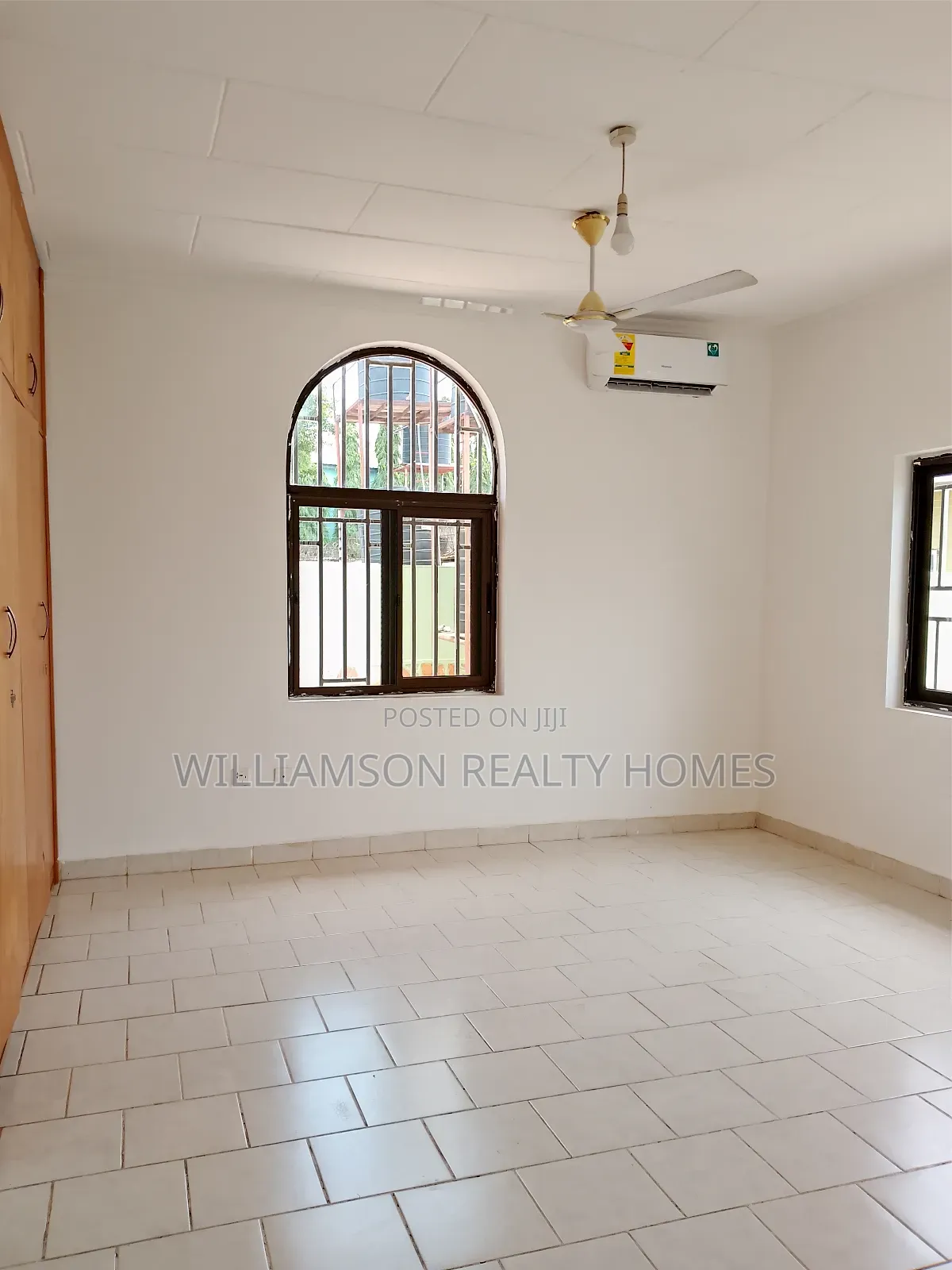 5bdrm House in Community 18 Area, Spintex for rent