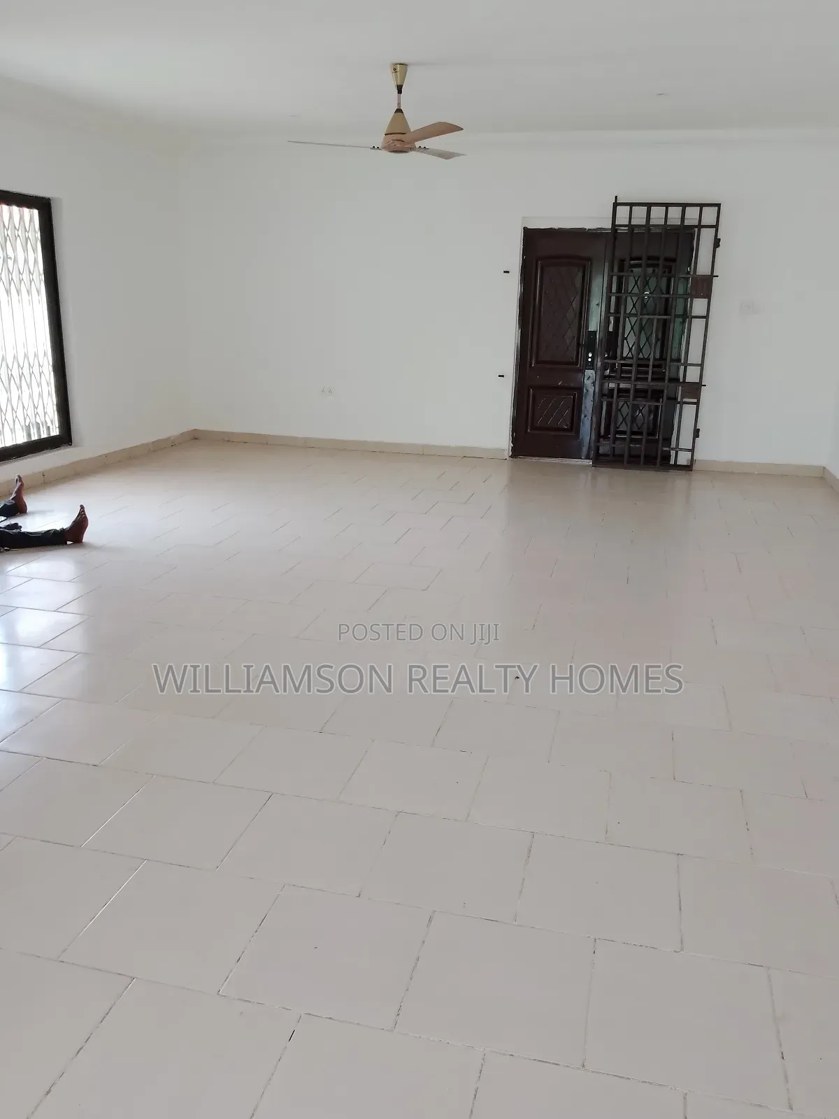 5bdrm House in Community 18 Area, Spintex for rent