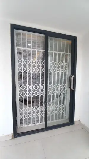Collapsible Pacycle Door