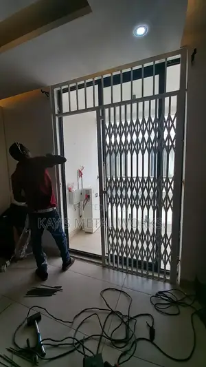 Collapsible Pacycle Door