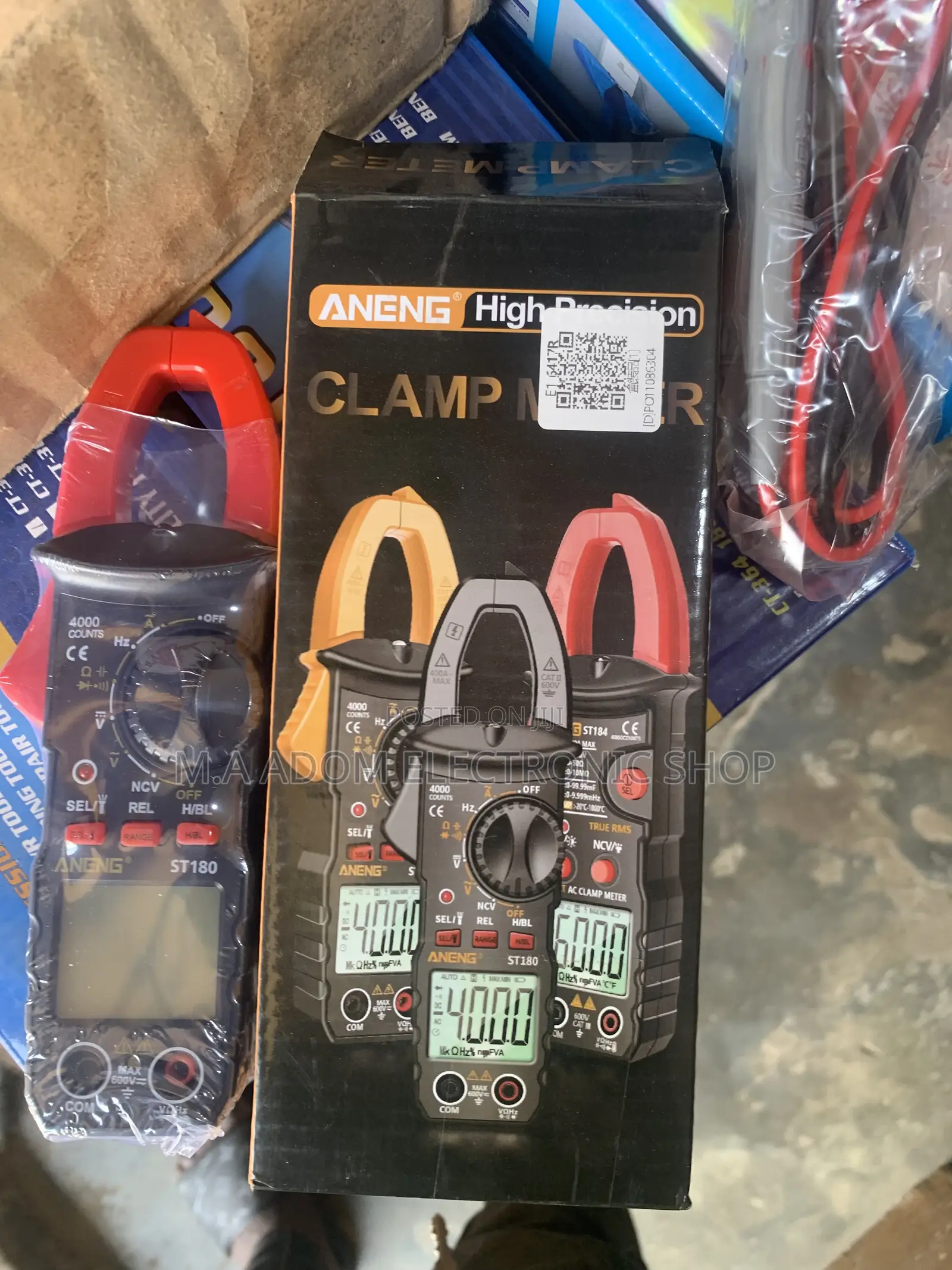 Clamp Meter for Measuring Ac/Dc Voltage Capacitor