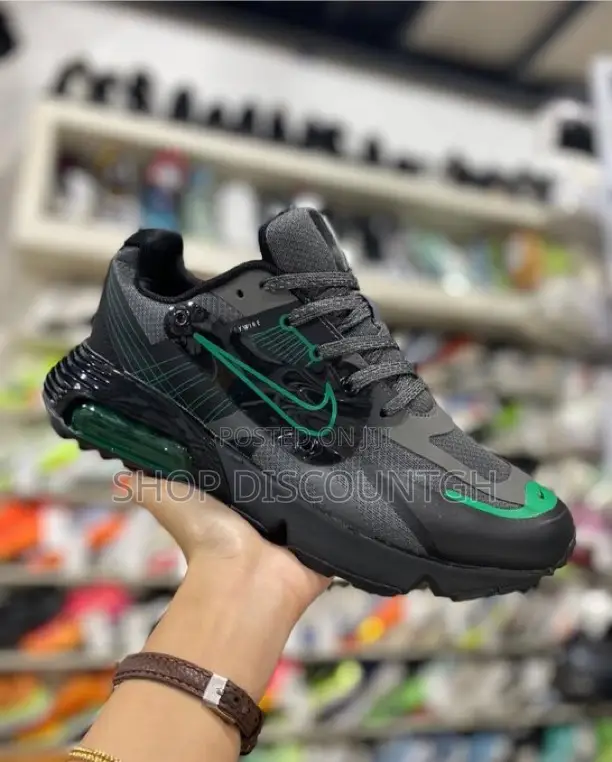Nike ‘Aeroflex’ Flywire