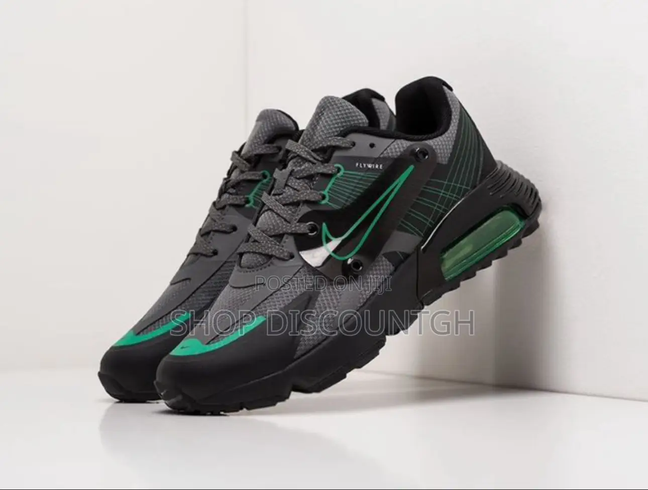 Nike ‘Aeroflex’ Flywire