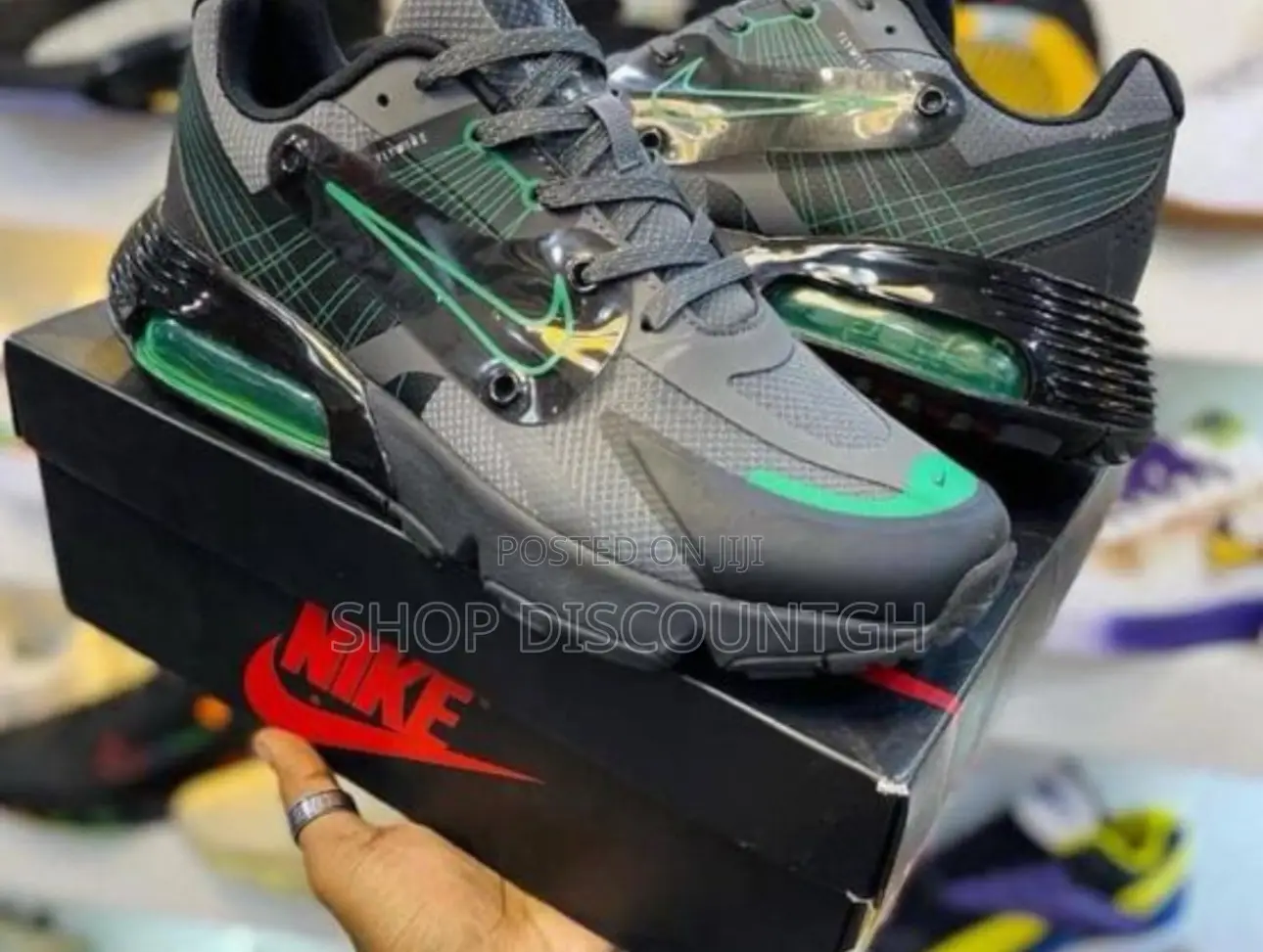 Nike ‘Aeroflex’ Flywire