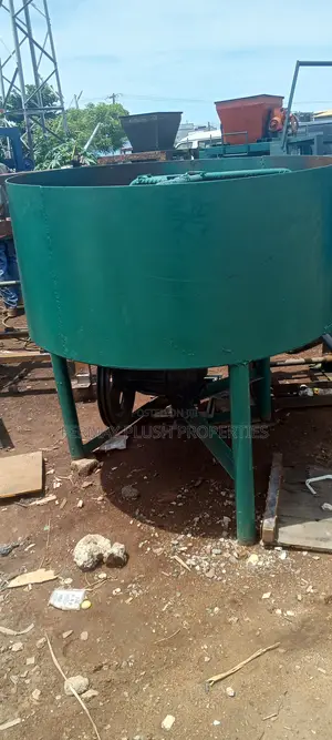 Good Solid Mixer Pan for Sale in Ghana