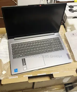 New Laptop Lenovo Ideapad 3 8GB Intel Core I3 SSD 256GB