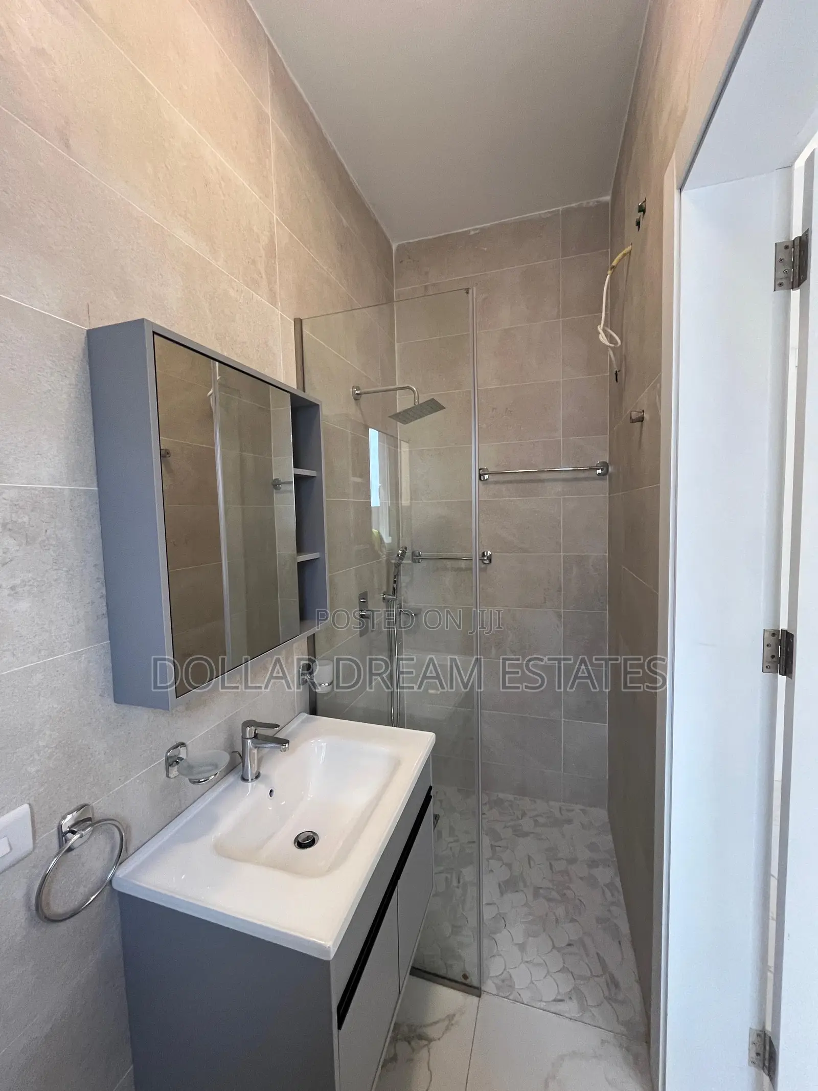 3bdrm House in Spintex for sale